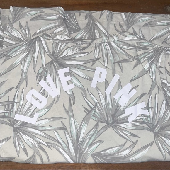 VICTORIA'S SECRET PINK Palm Leaves Campus Tee - Picture 4 of 5